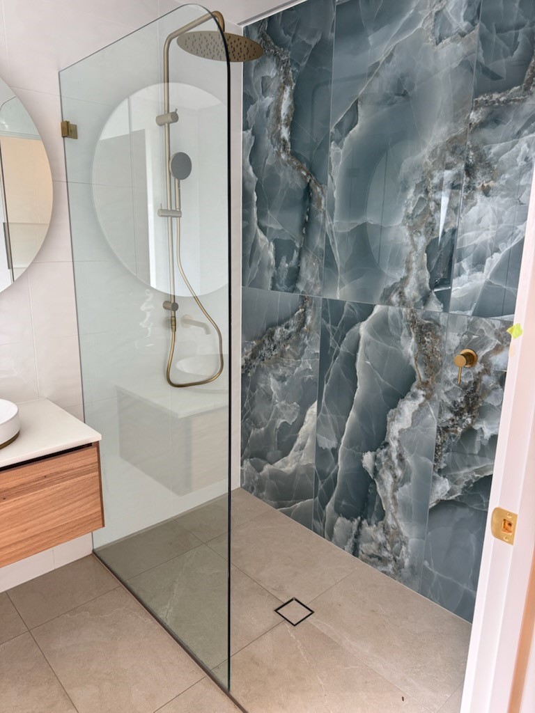 walkin frameless shower screen walkin frameless shower screen